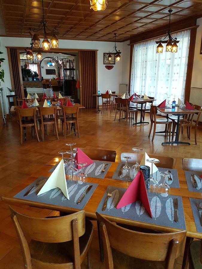 Hotel De La Gare, Vendlincourt Экстерьер фото
